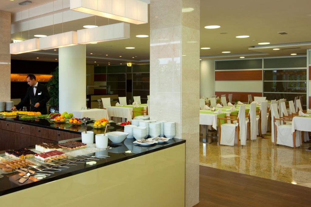 Hotel Livada Prestige - Terme 3000 - Sava Hotels & Resorts Moravske Toplice Esterno foto The restaurant